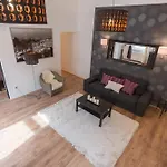 Luxury Apartment By Hi5-Varoshaz Suite