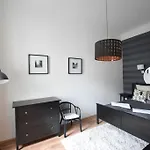 Luxury Apartment By Hi5-Varoshaz Suite